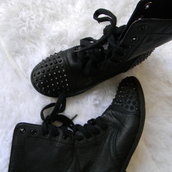 Shoes - Womens Combat Boots